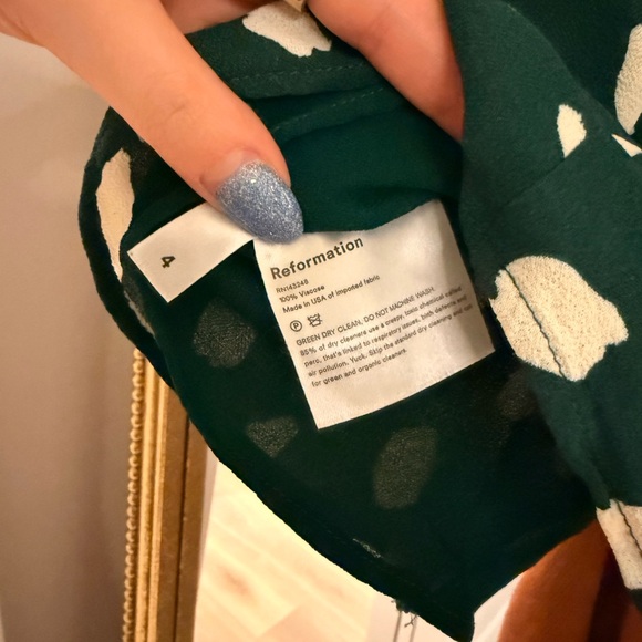 Reformation Berry Milkmaid Puff Sleeve Green Patterned Women's Top - Picture 7 of 8